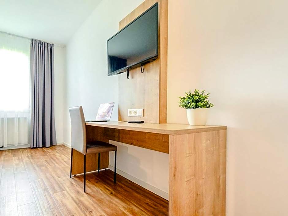 Hotel Sachsengang - free parking, near U1 & U2