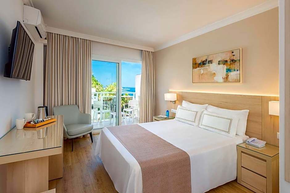Hotel Las Arenas, Affiliated by Melia