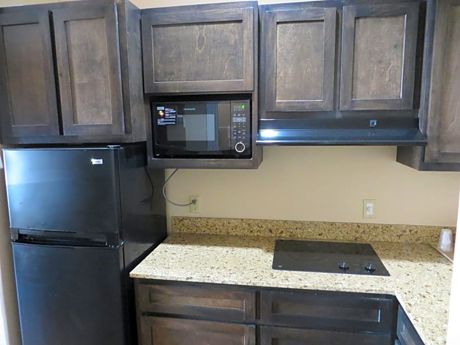 Scottish Inn & Suites Baytown