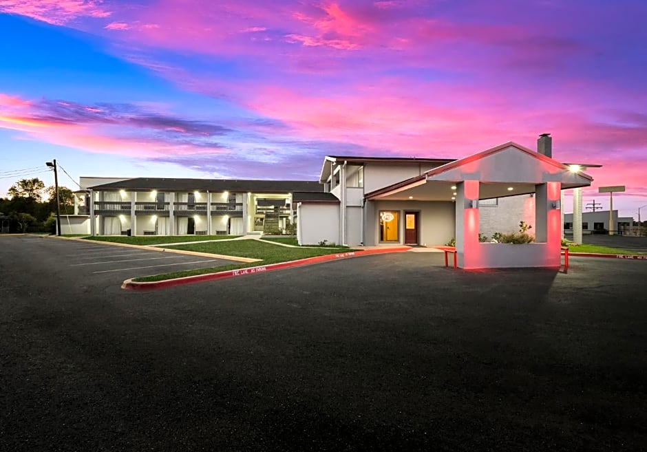 Red Roof Inn Madisonville