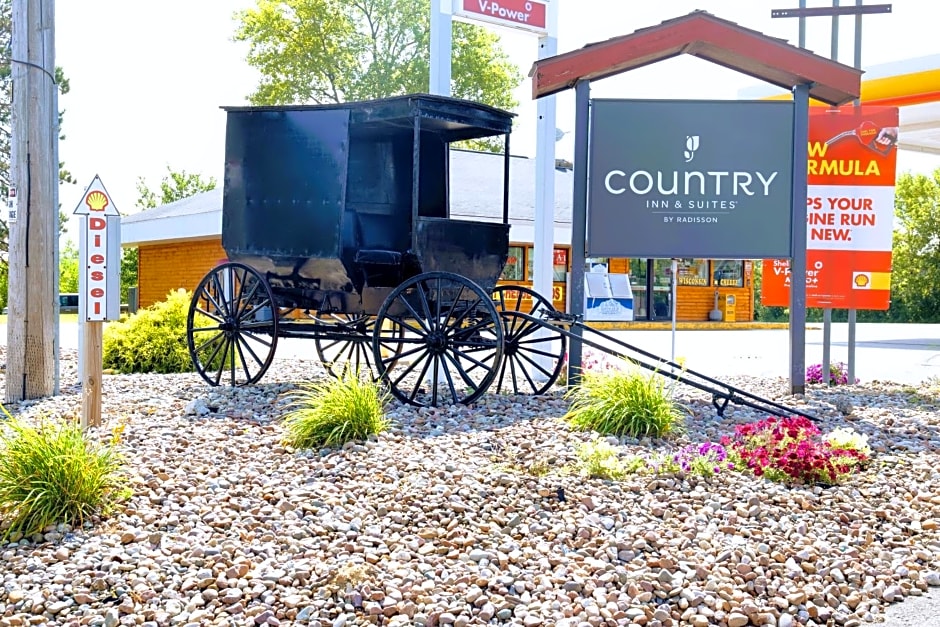 Country Inn & Suites by Radisson, Sparta, WI