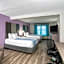 La Quinta Inn & Suites by Wyndham Clarksville