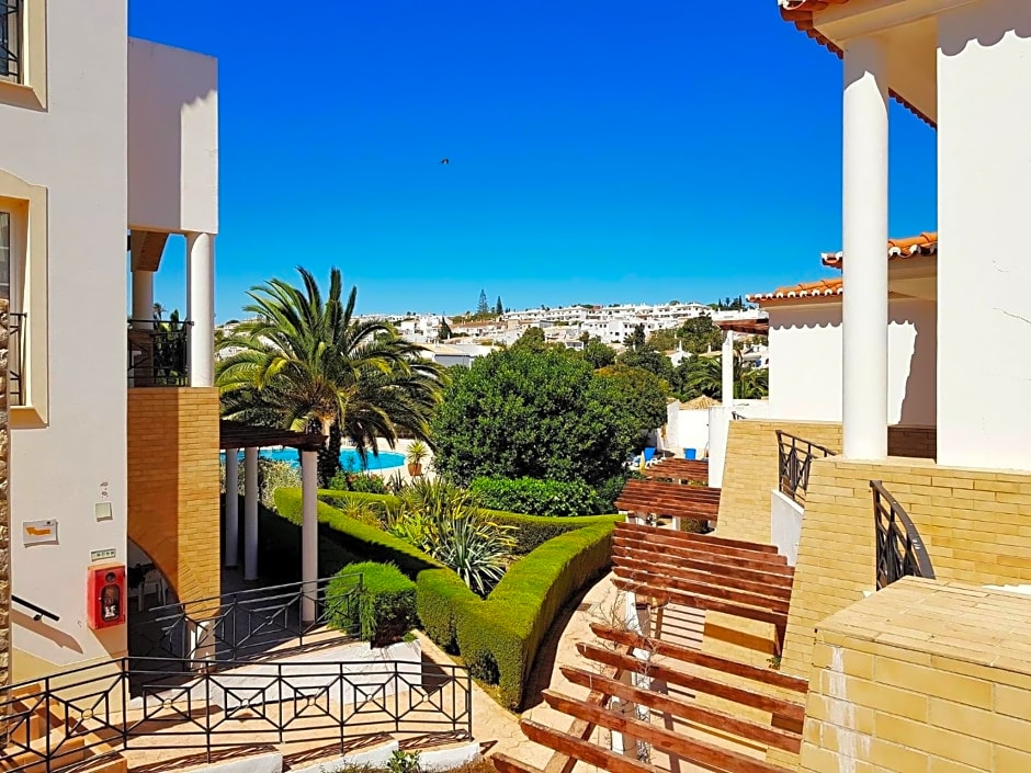 Luz Bay Hotel