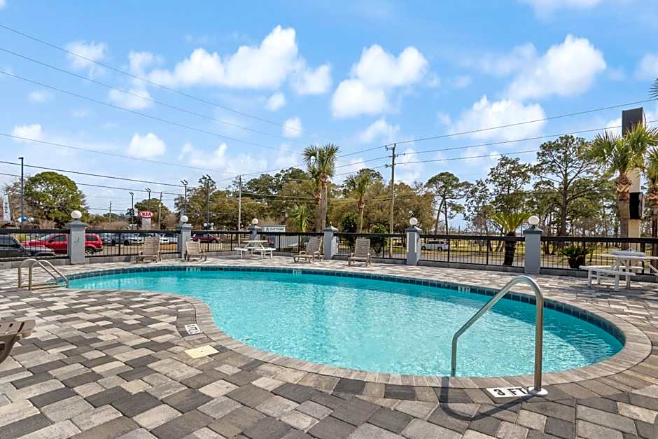 Regency Inn Near Boardwalk & Hurlburt Field