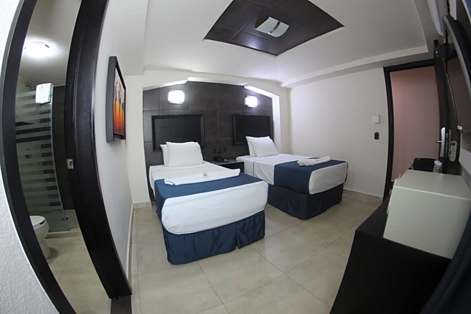 Hotel Portonovo Plaza Malecon