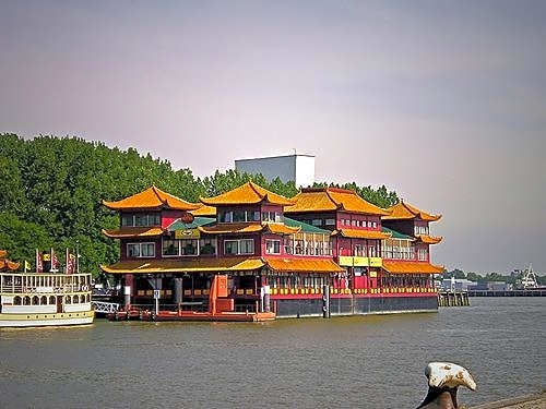 New Ocean Paradise Hotel