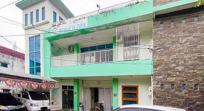 OYO 1804 Guest House Oema'h Opa