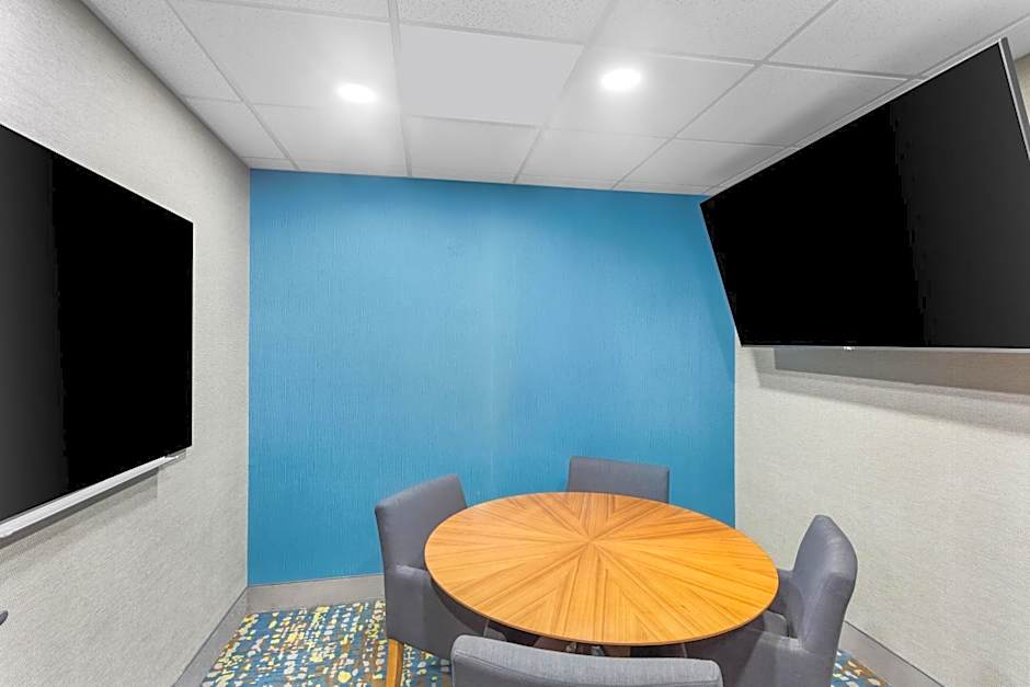 Hampton Inn By Hilton Huntington University Area