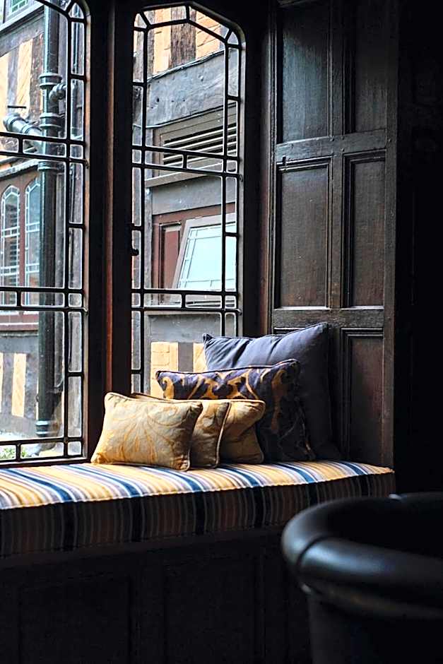 Macdonald Alveston Manor Hotel