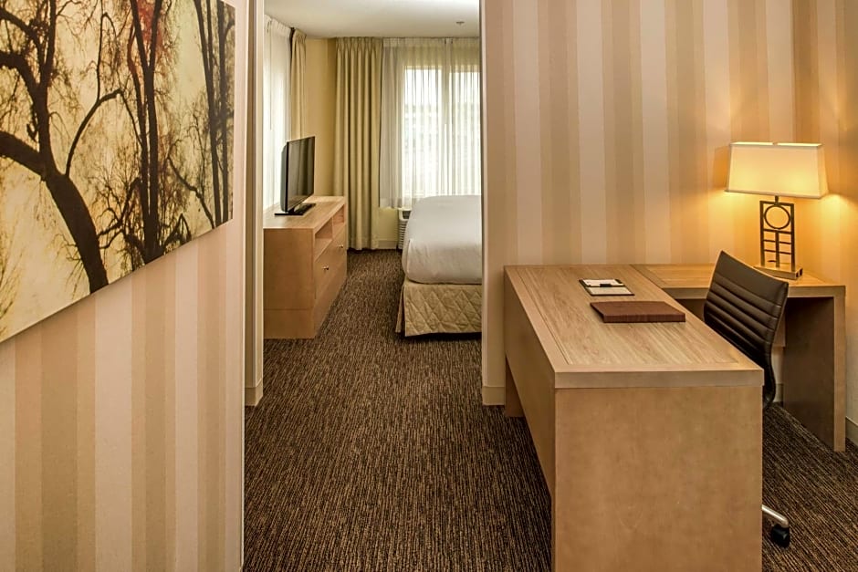 Doubletree By Hilton Beaverton – Beaverton, OR