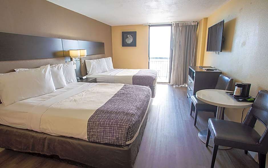 Photo 1 of 1 of 2 Queen Beds, Ocean front