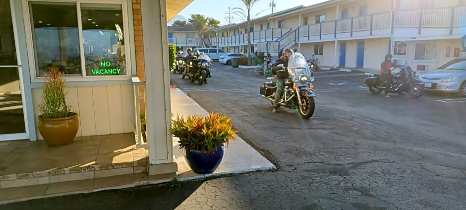 Coast Riders Inn