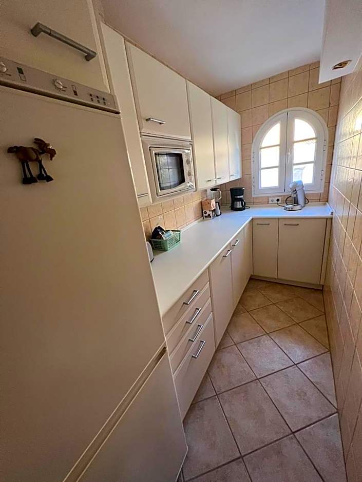 Pura Vida Surf House