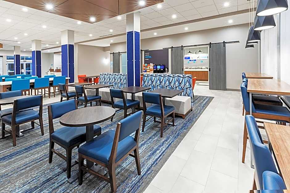 Holiday Inn Express & Suites Senatobia I-55 By IHG