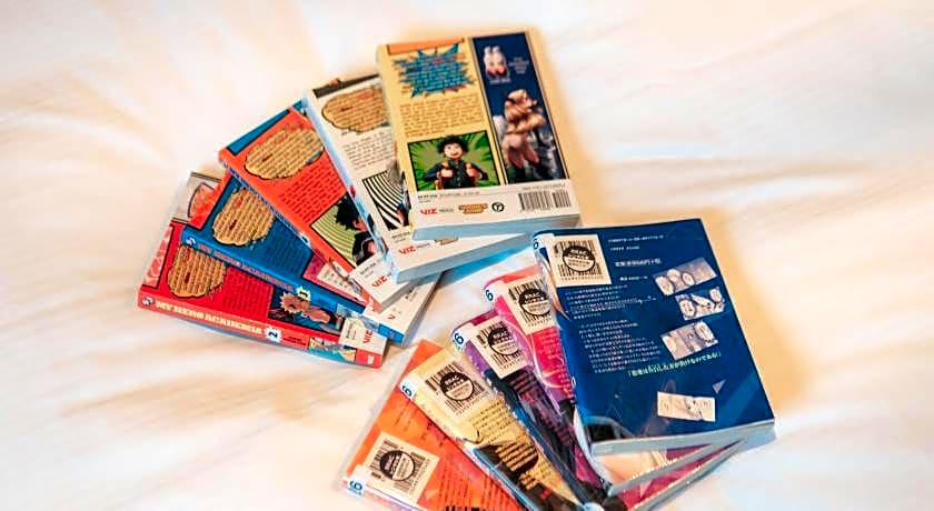 Quintessa Hotel Tokyo Haneda Comic and Books