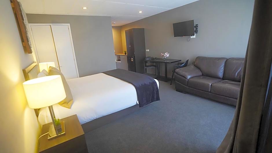 136 On Bealey Motel