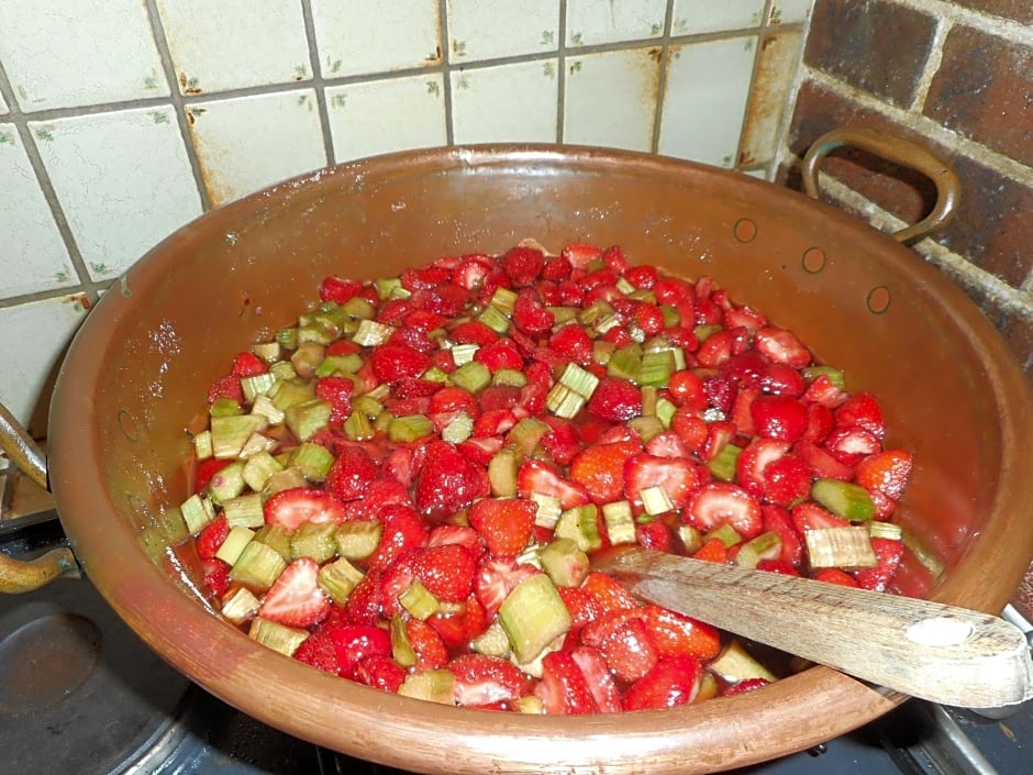 Prieure St Pierre de La Luthumiere