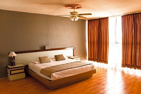 Queen Suite