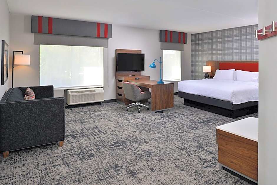 Photo 1 of 1 of Studio 1 King Bed Suite, City View