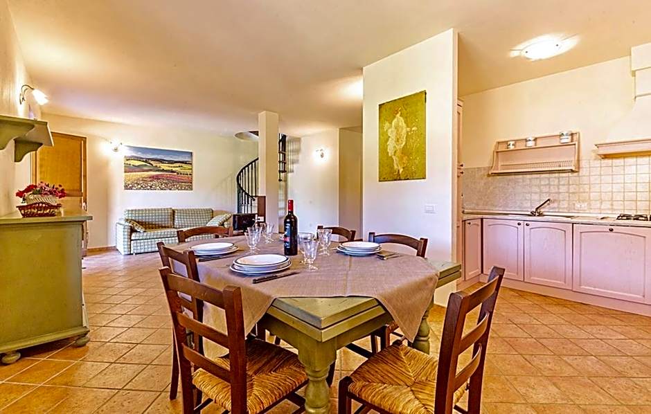 Residence with swimming-pool and thermal pools in Sorano