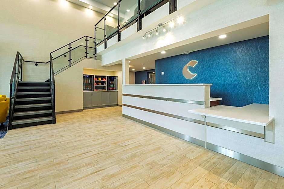 Comfort Inn & Suites