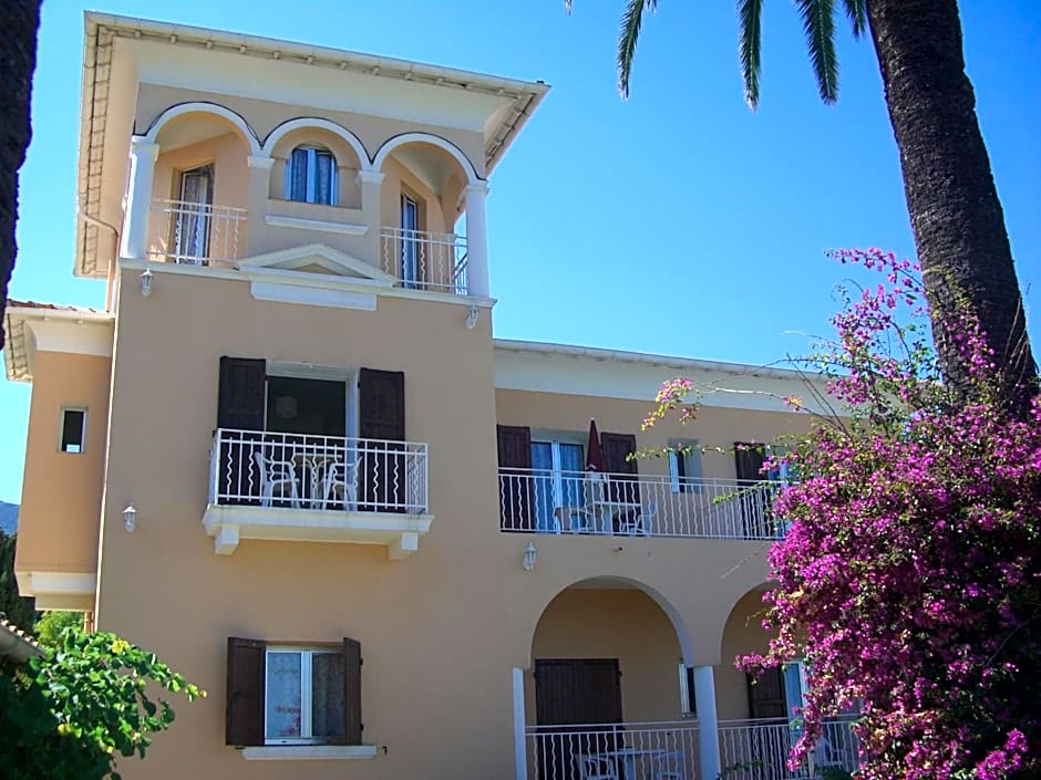 Hotel et Appartements Reine D'Azur
