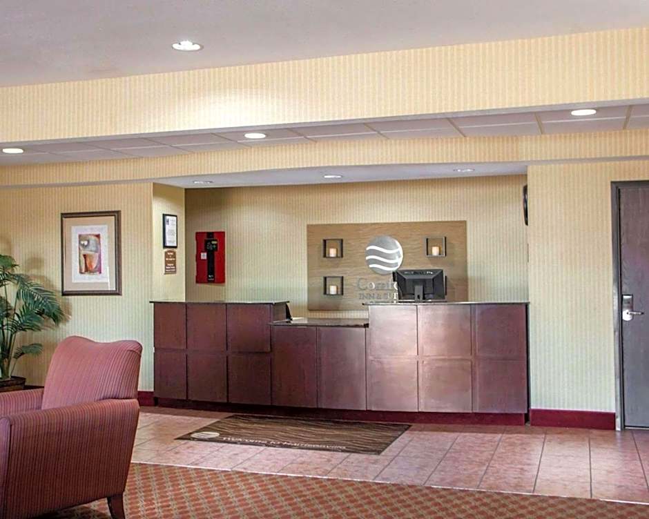 Comfort Inn & Suites Harrisonville