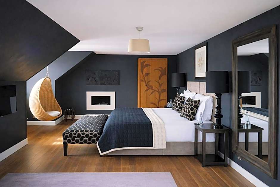 Photo 1 of 4 of Suite