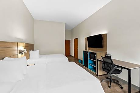 Queen Room with Two Queen Beds