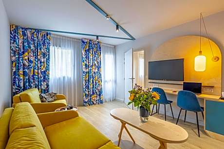 Suite with Spa Access