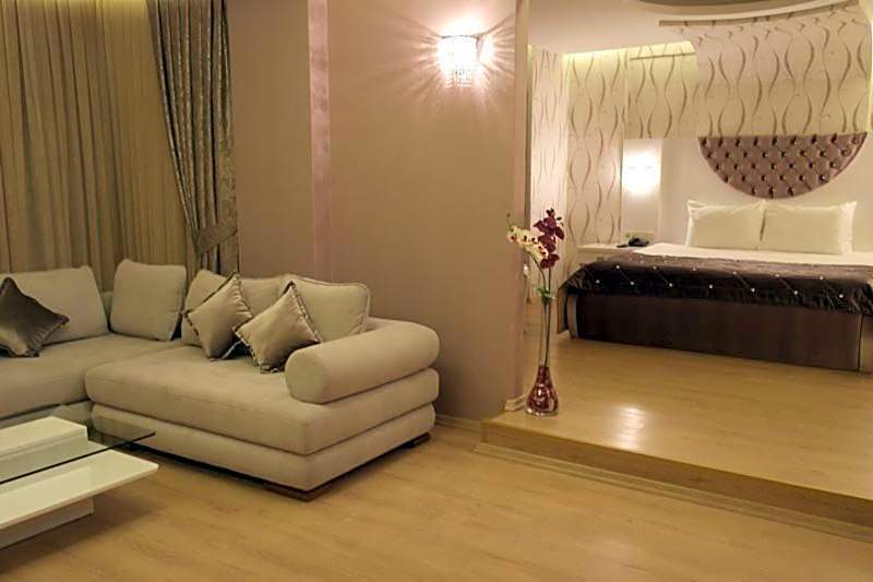 Photo 1 of 13 of Suite