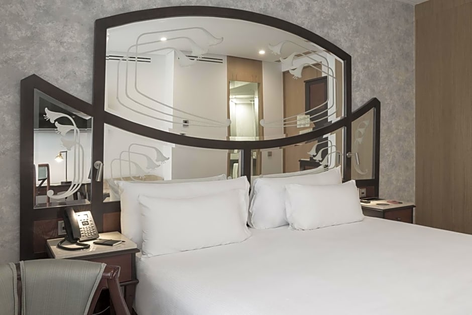 ICON Casona 1900 by Petit Palace