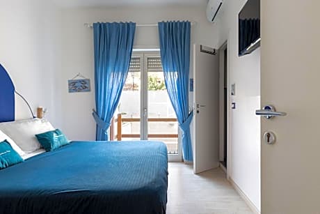 Triple Room with Terrace