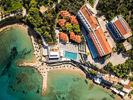 Alexandra Beach Resort & Spa