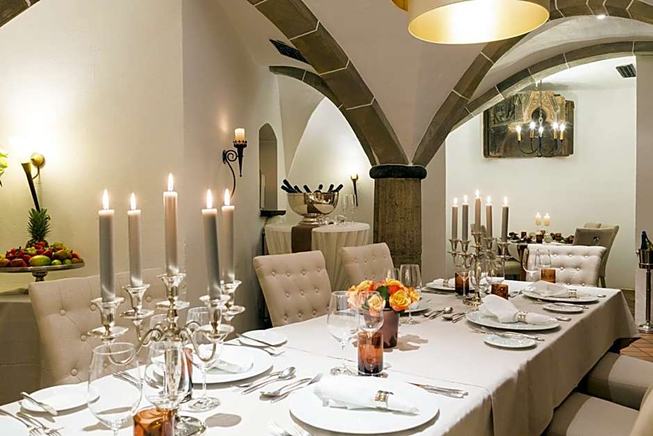 Hotel Am Helmwartsturm