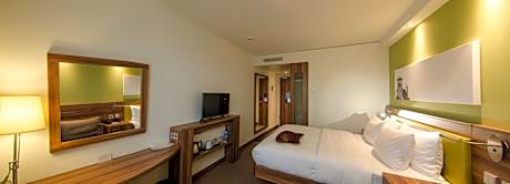 Queen Room with Sofa Bed