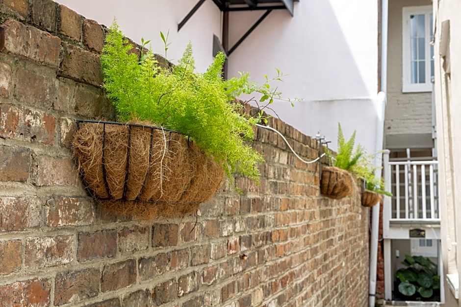 Inn On Ursulines, A French Quarter Guest Houses Property