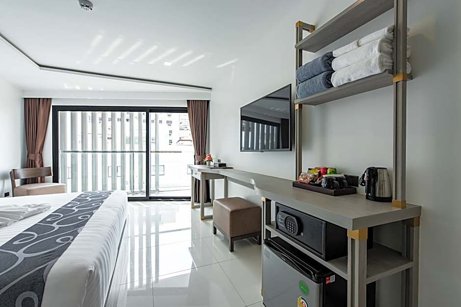 Blackwoods Hotel Pattaya - SHA Extra Plus