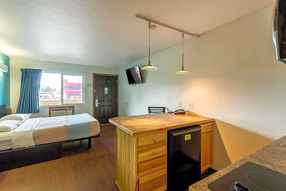 Motel 6-Missoula, MT - University