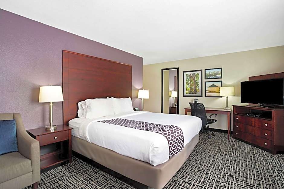 La Quinta Inn & Suites by Wyndham Denver - Aurora Medical Ctr.