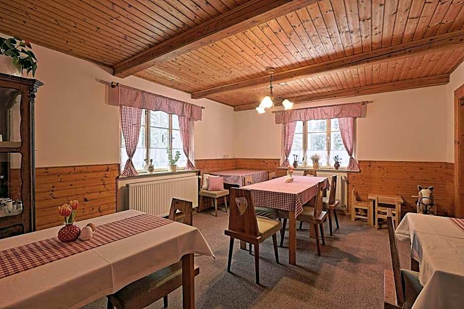 Penzion a Restaurace U Paseků