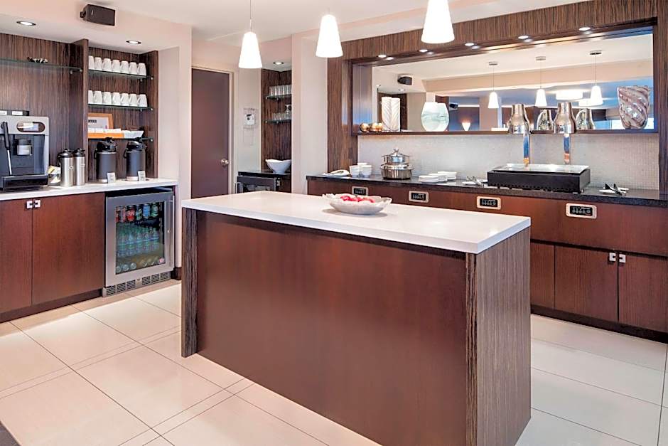 Sheraton Cavalier Calgary Hotel