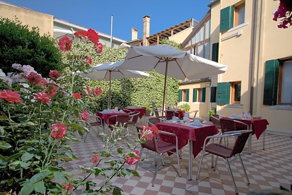 Hotel Conterie