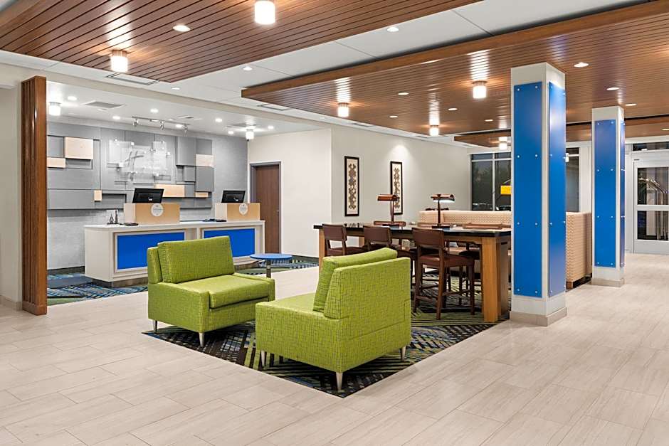 Holiday Inn Express And Suites Suisun City Napa Valley Area By IHG