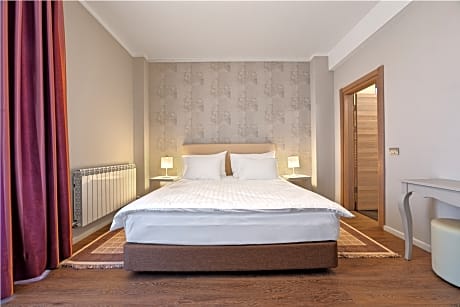 Two bedroom apartment (2 adults)