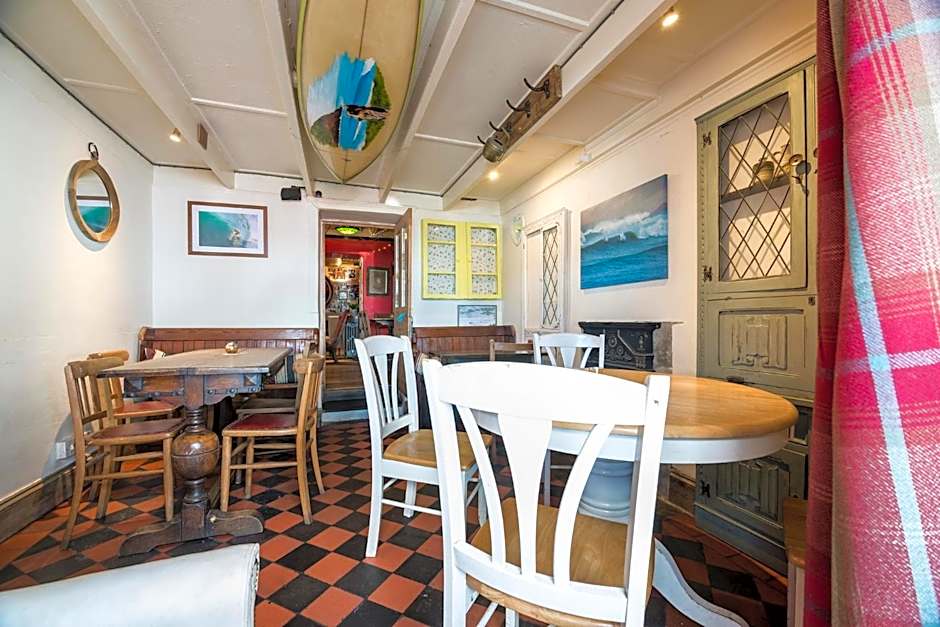 Manorbier Castle Inn Sunset Room