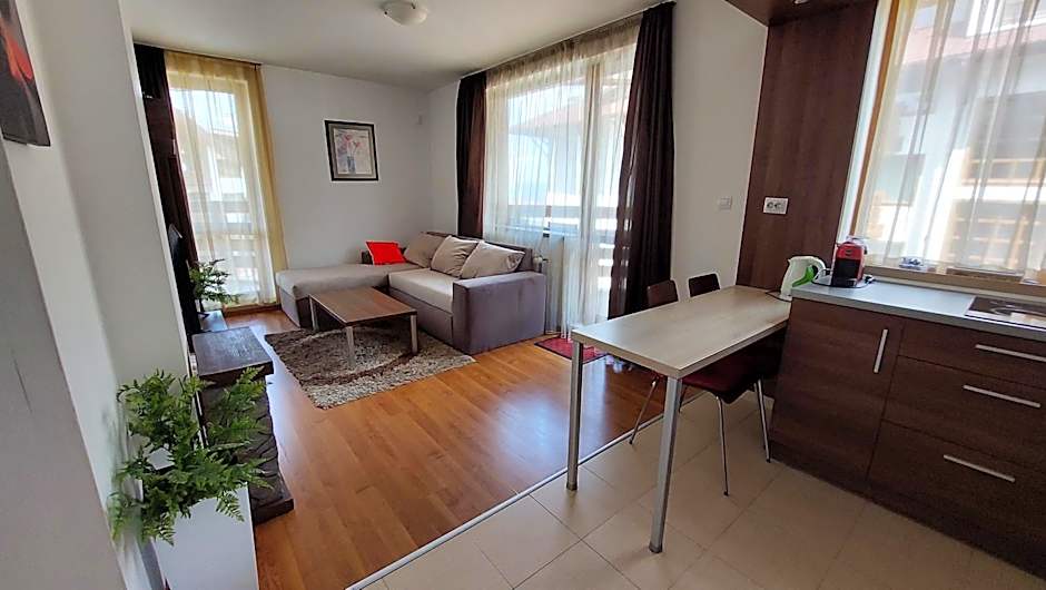 500м. от лифта Сладък дом в Белведере СПА комплекс