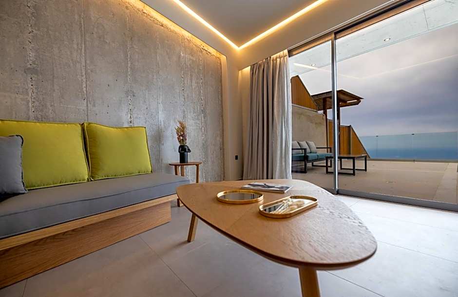 Anadeo Villas & Suites