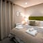 Darlington Arms by the airport - Free parking - Bar & Food