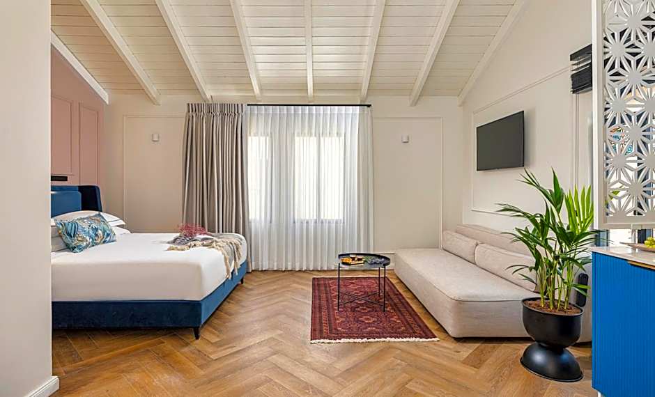 Villa Albi - Machne Yehuda Hotel
